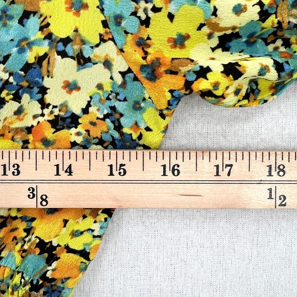 L SPACE Shine On Top Womens XS Yellow Daisy Diamond Floral Short Sleeve Cropped - Picture 12 of 13